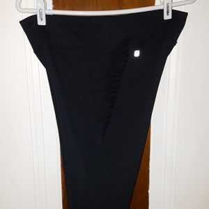 Mosa Tank and Audrey Capri